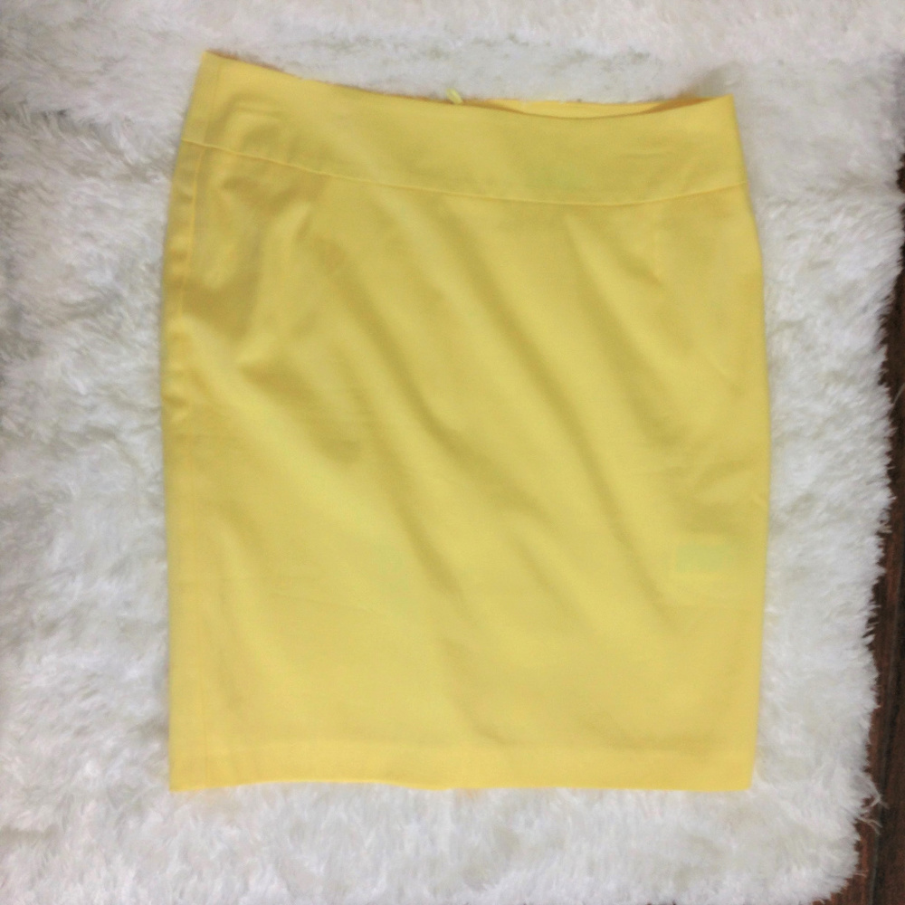 Venus Yellow Pencil Skirt